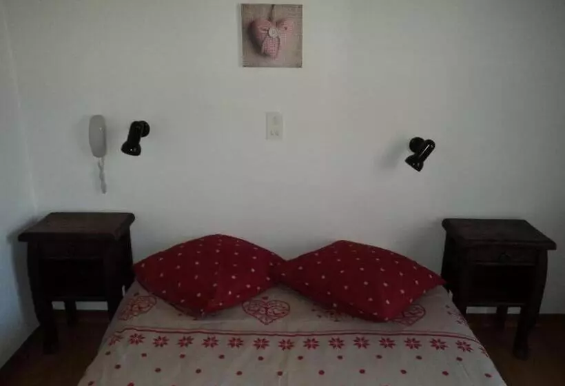 Отель Les Tilleuls