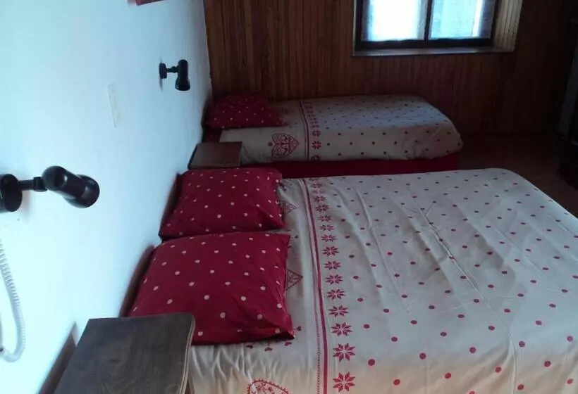 Отель Les Tilleuls