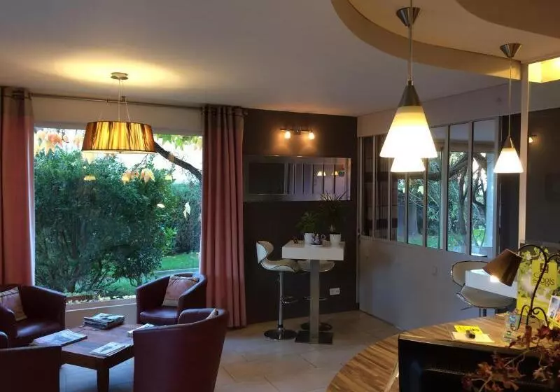 ホテル Hôtel De La Levée