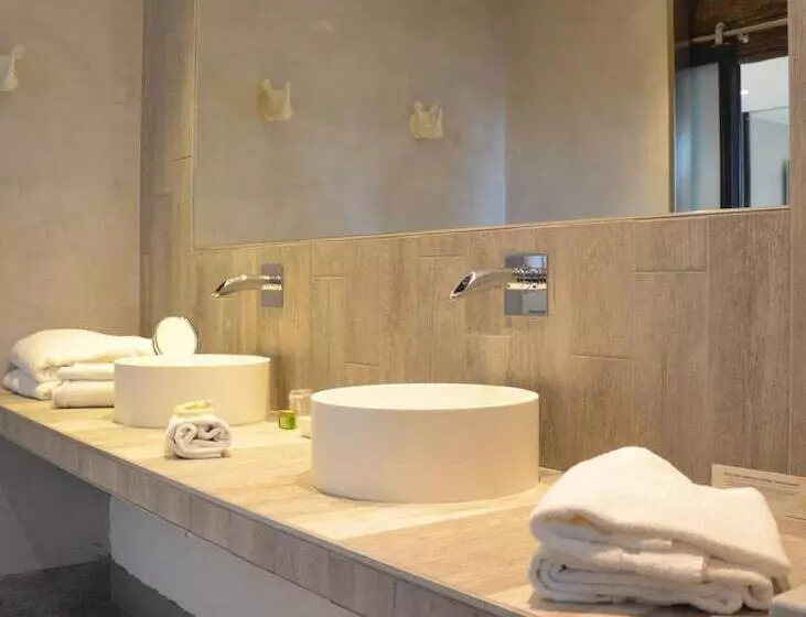 호텔 Logis Hôtel Restaurant Des Pins