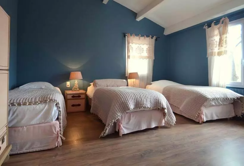 호텔 Logis Hôtel Restaurant Des Pins