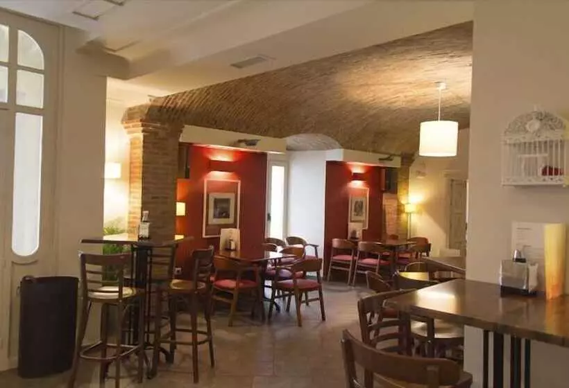 בית מלון כפרי Plaza Grande