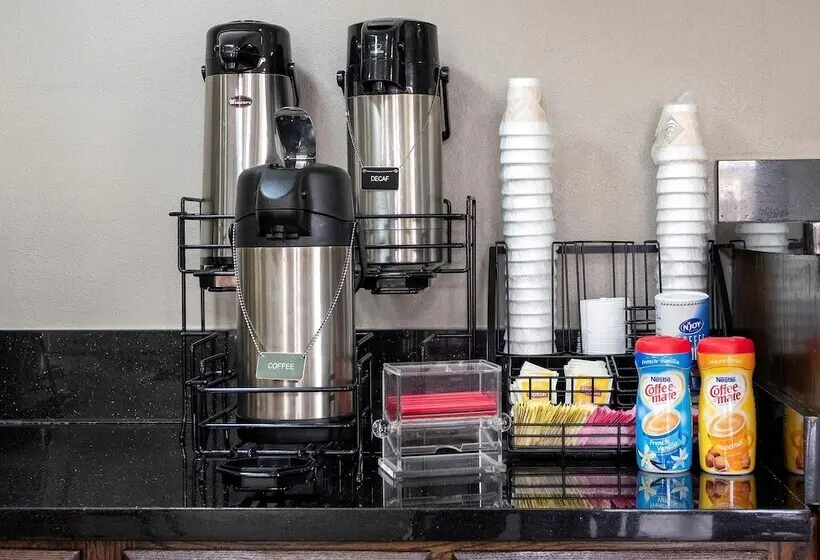 Hotelli Red Roof Inn & Suites Oxford