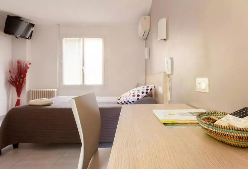 Logis Hotel Restaurant Le Flamant Rose Camargue