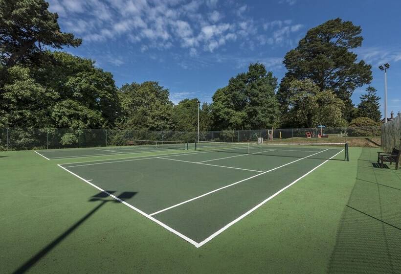 リゾートホテル Macdonald Elmers Court