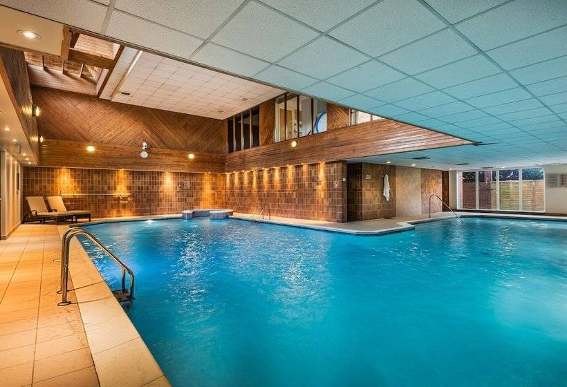 リゾートホテル Macdonald Elmers Court