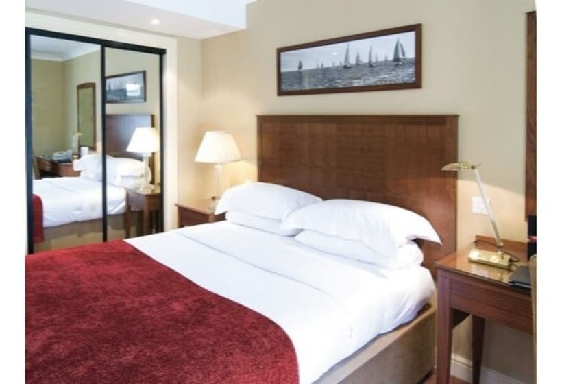 リゾートホテル Macdonald Elmers Court