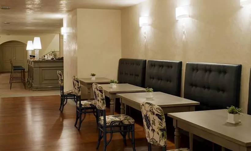 Курорт Unahotels Poggio Dei Medici Toscana