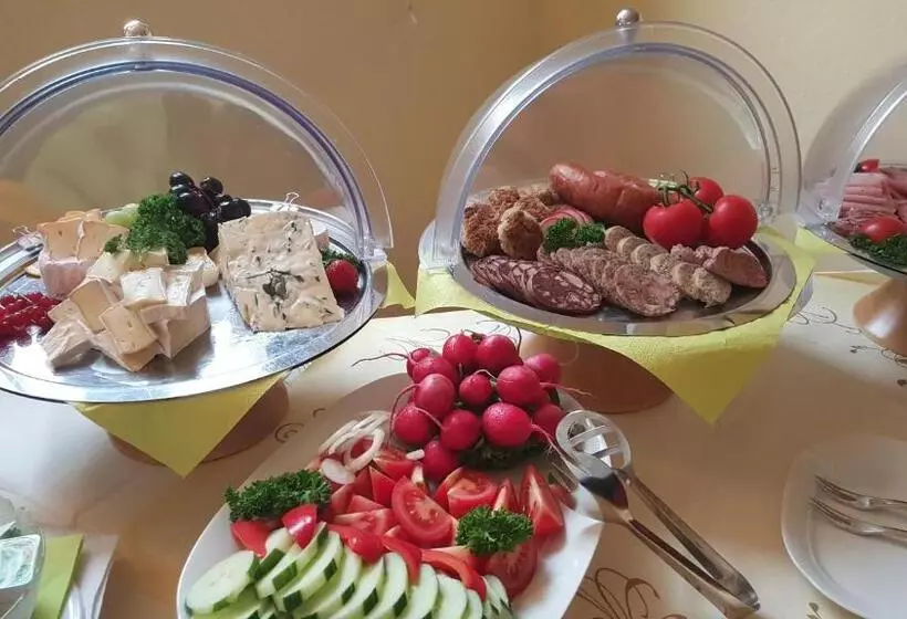 هتل Alt Connewitz