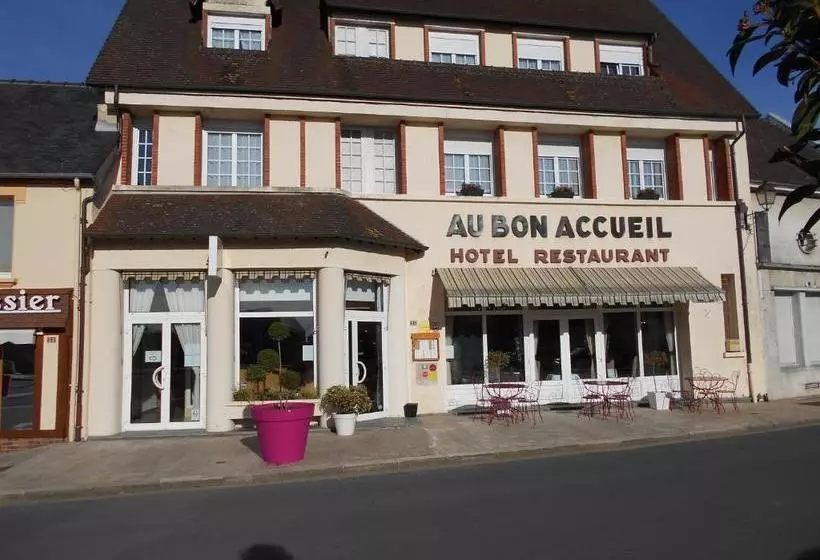 ホテル Au Bon Accueil