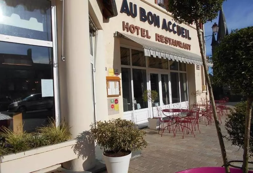 ホテル Au Bon Accueil