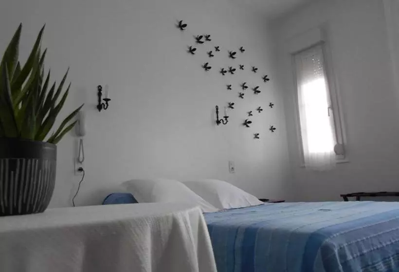 ホテル Au Bon Accueil