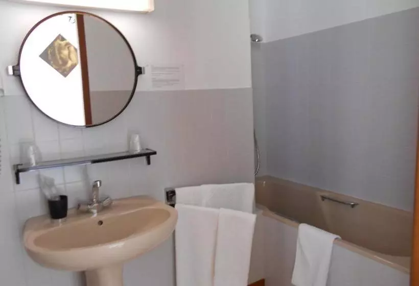 ホテル Au Bon Accueil