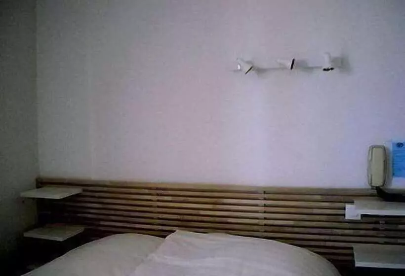 Отель Auberge Du Cheval Blanc