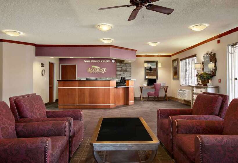 Отель Baymont By Wyndham Golden/red Rocks