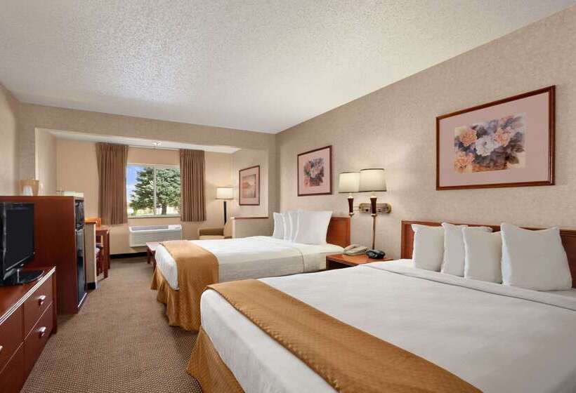 Отель Baymont By Wyndham Golden/red Rocks