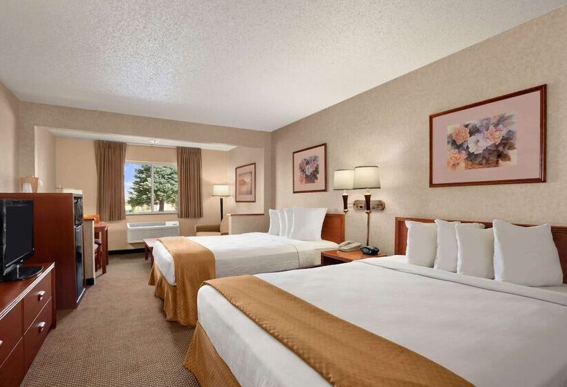 Отель Baymont By Wyndham Golden/red Rocks