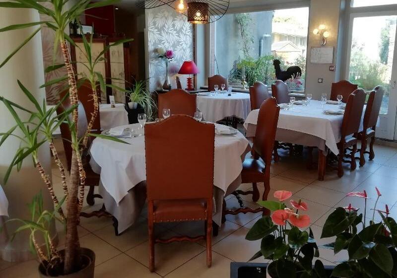 هتل De Bretagne Dol Centre Ville