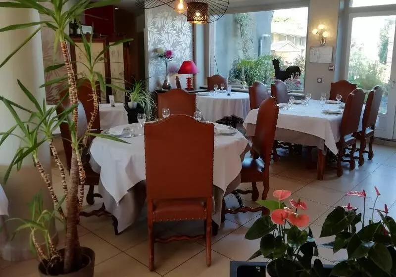 هتل De Bretagne Dol Centre Ville