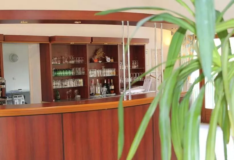 Logis Hotel Restaurant De L Abbaye