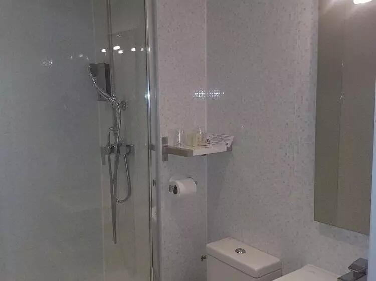 Logis Hotel Restaurant De L Abbaye