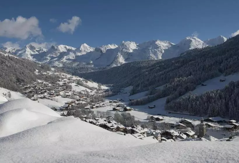 هتل Hôtel Les Glaïeuls