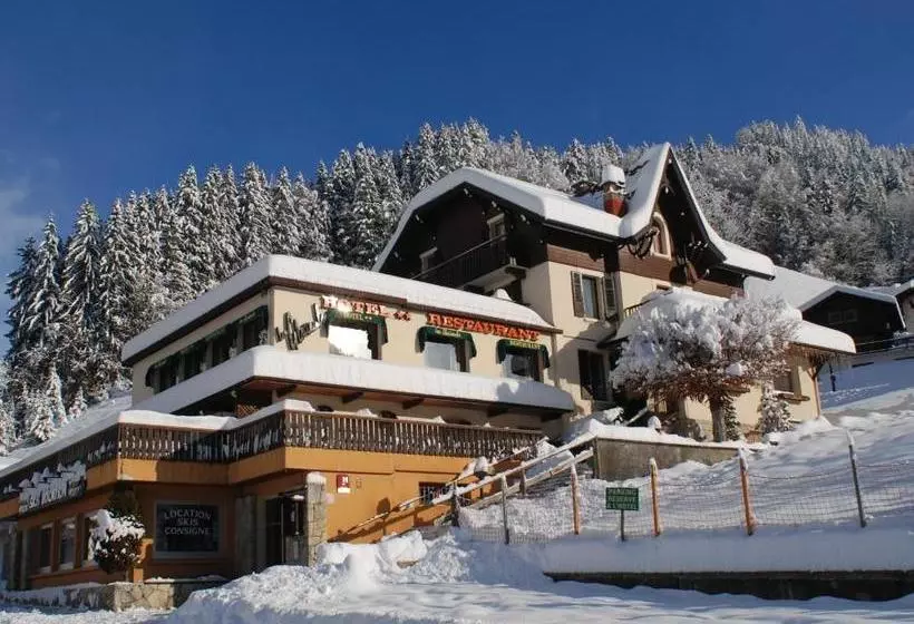 هتل Hôtel Les Glaïeuls