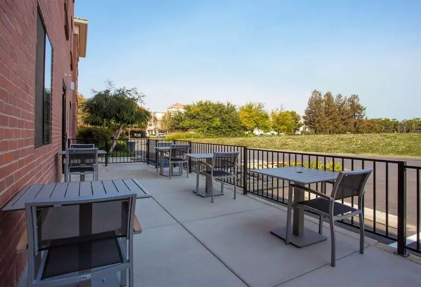 ホテル Holiday Inn Express Davis University Area, An Ihg