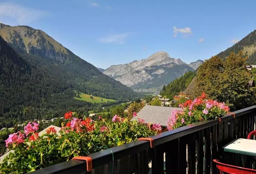 호텔 Hôtel Les Triolets