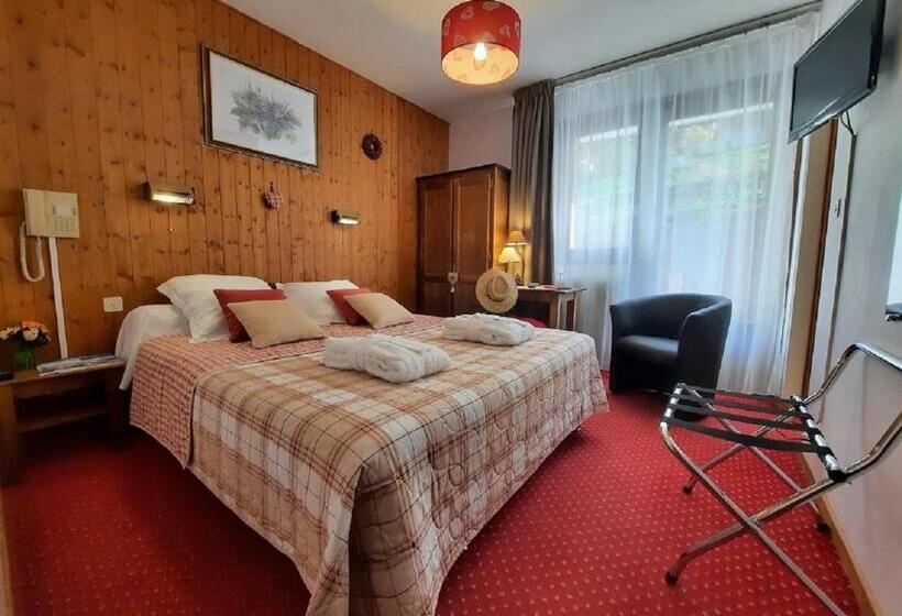 בית מלון כפרי Hôtel Les Triolets