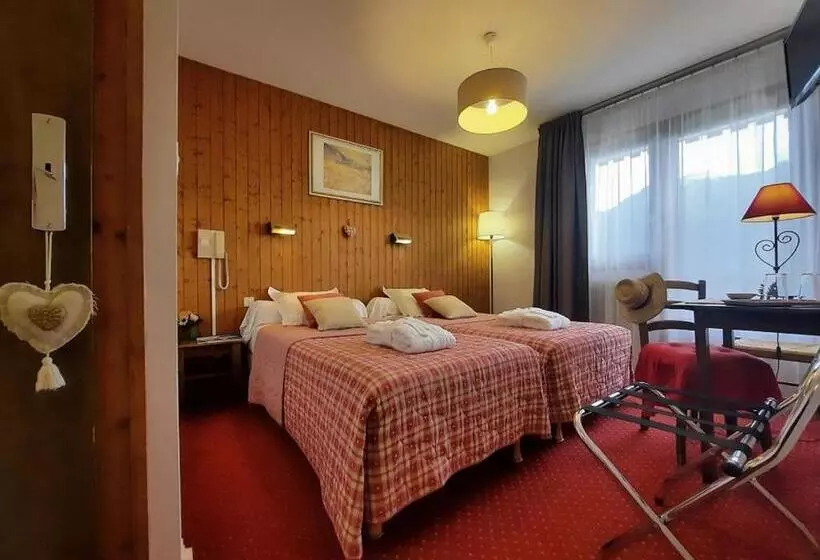 호텔 Hôtel Les Triolets