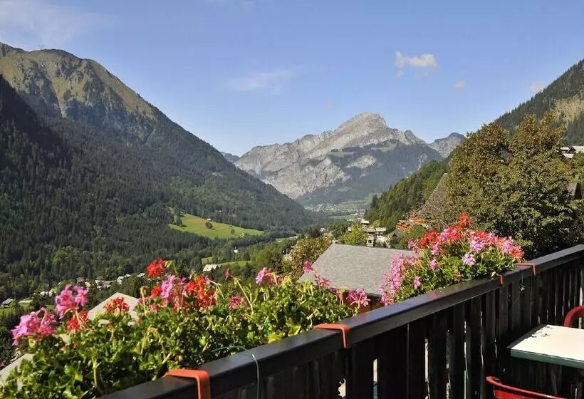 Hotel Hôtel Les Triolets