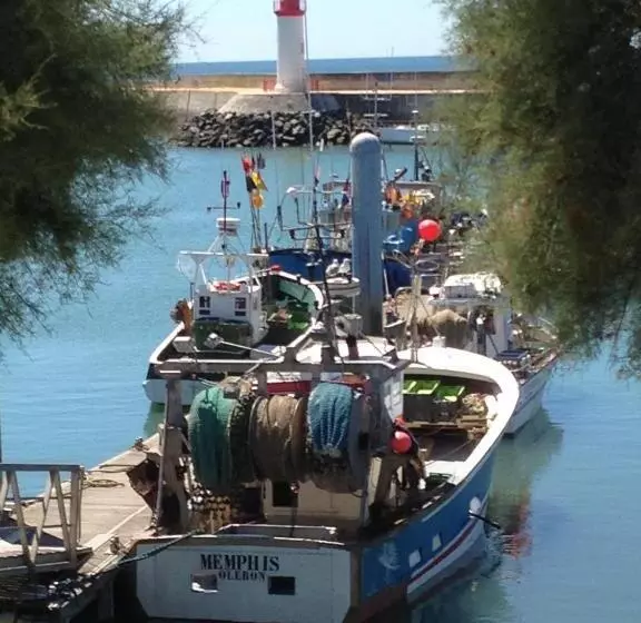 酒店 Hôtel Restaurant L Ecailler