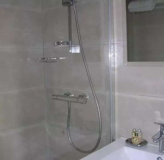 酒店 Hôtel Restaurant L Ecailler