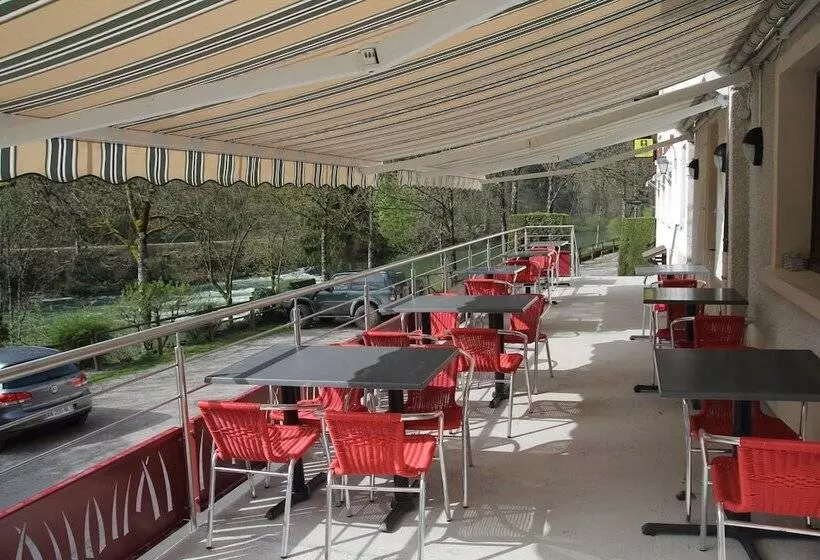 Отель Hôtel Restaurant Le Moulin Du Plain