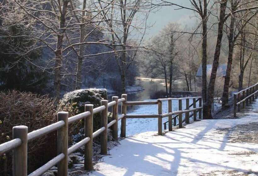 ホテル Hôtel Restaurant Le Moulin Du Plain