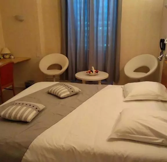 호텔 Restaurant Le Provençal