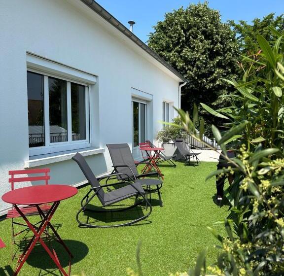 هتل Logis Hôtel & Restaurant Le Vert Bocage