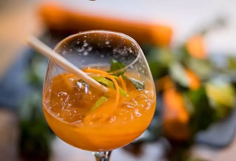 ホテル Logis Hôtel & Restaurant Le Vert Bocage