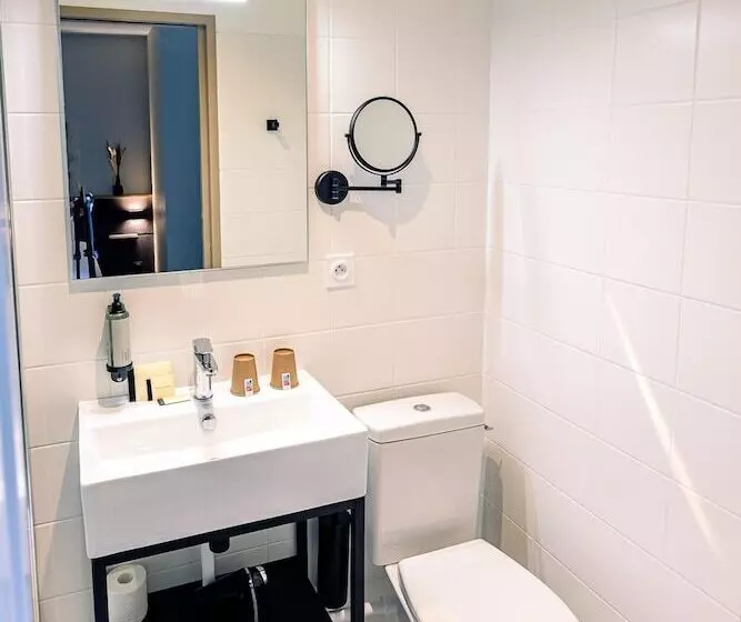 ホテル Logis Hôtel & Restaurant Le Vert Bocage