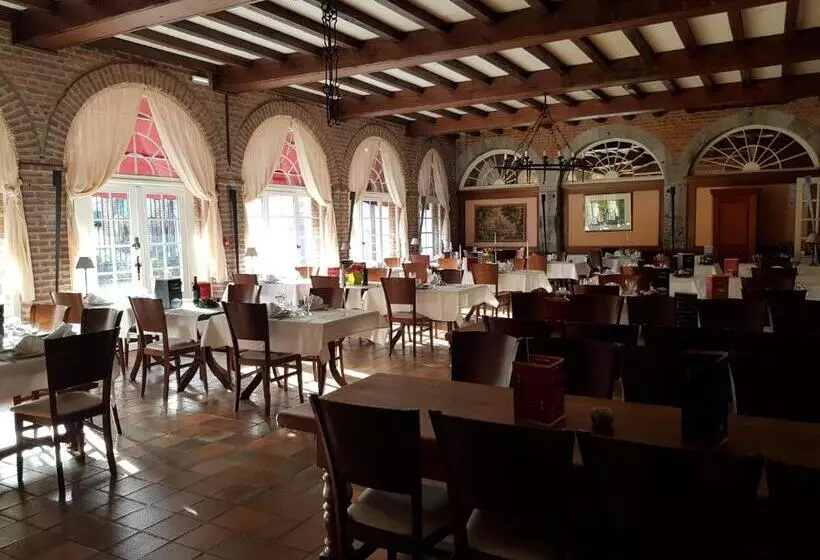 Отель Logis   Château De La Motte   Hôtel & Restaurant