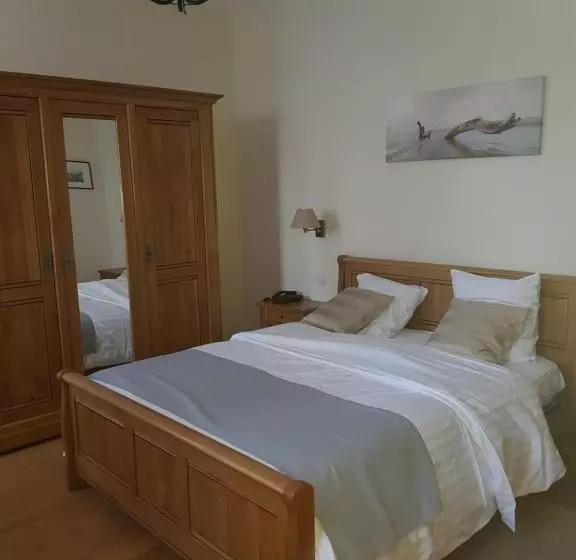 Отель Logis   Château De La Motte   Hôtel & Restaurant