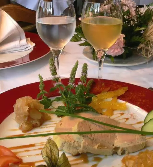 Отель Logis   Château De La Motte   Hôtel & Restaurant