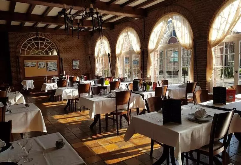 Отель Logis   Château De La Motte   Hôtel & Restaurant