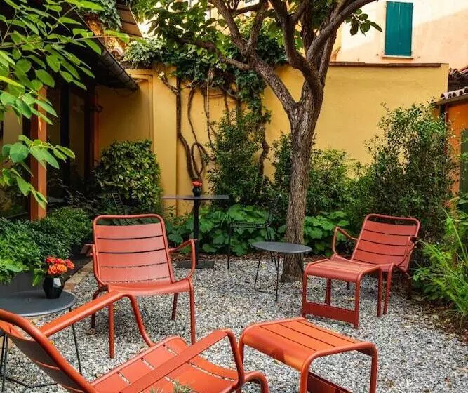 Отель Porta San Mamolo