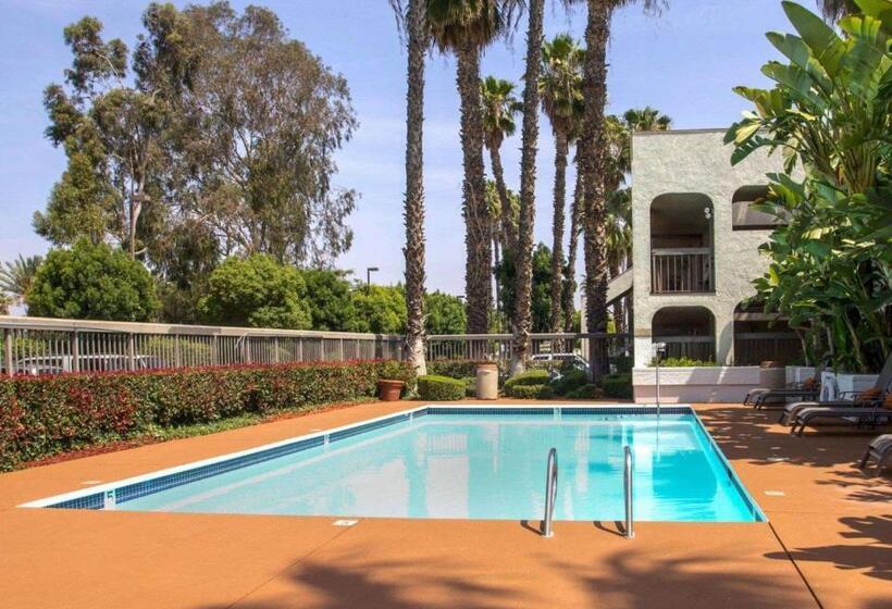 호텔 Quality Inn Riverside Near Ucr And Downtown