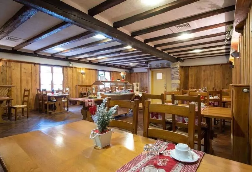ホテル Relais D Issenheim Table D Hôtes