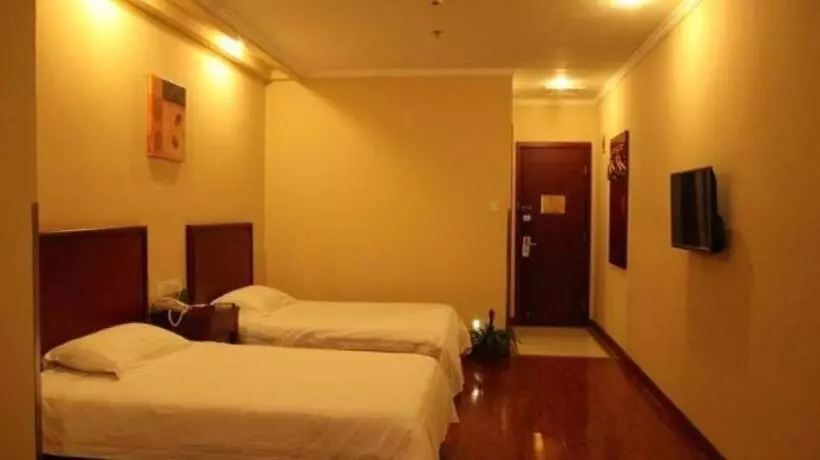 Hotelli Greentree Inn Yixing Zhangzhu Express