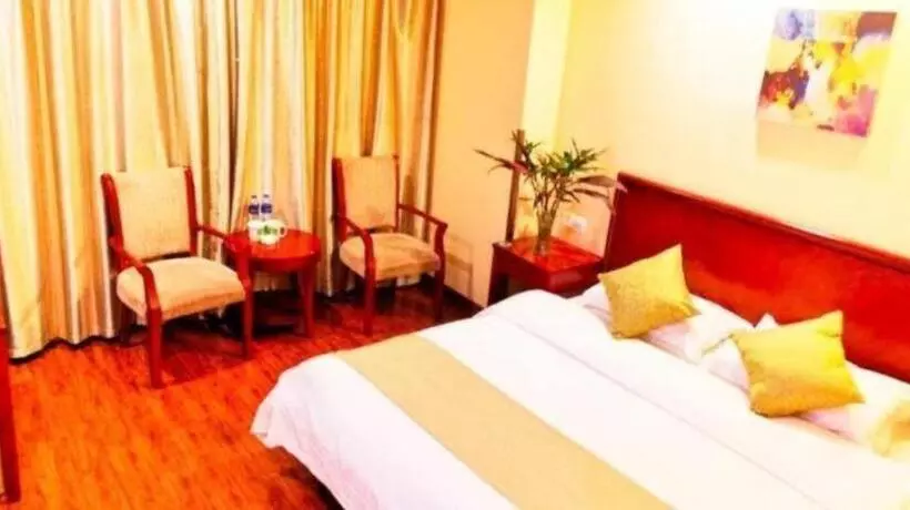 Hotelli Greentree Inn Yixing Zhangzhu Express