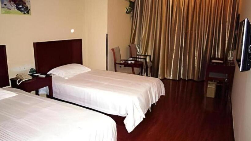 בית מלון כפרי Greentree Inn Yixing Zhangzhu Express